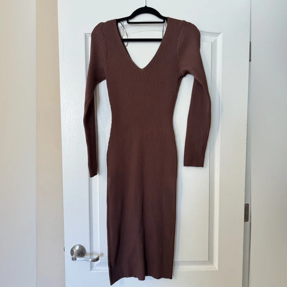 VICI - Wickson Ribbed Midi Sweater Dress - Picture 3 of 5